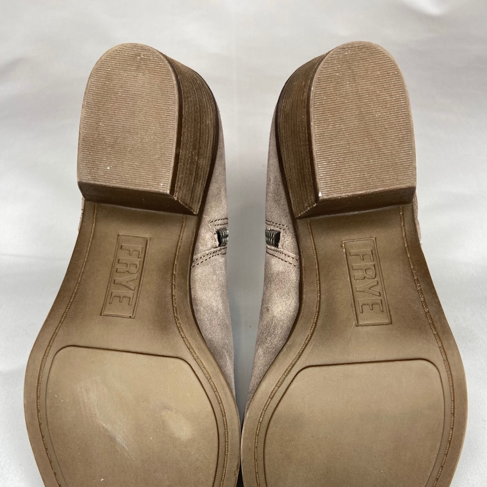 NEW FRYE Judith Ankle Zip Suede Bootie Size 9 NWOT - Picture 9 of 10